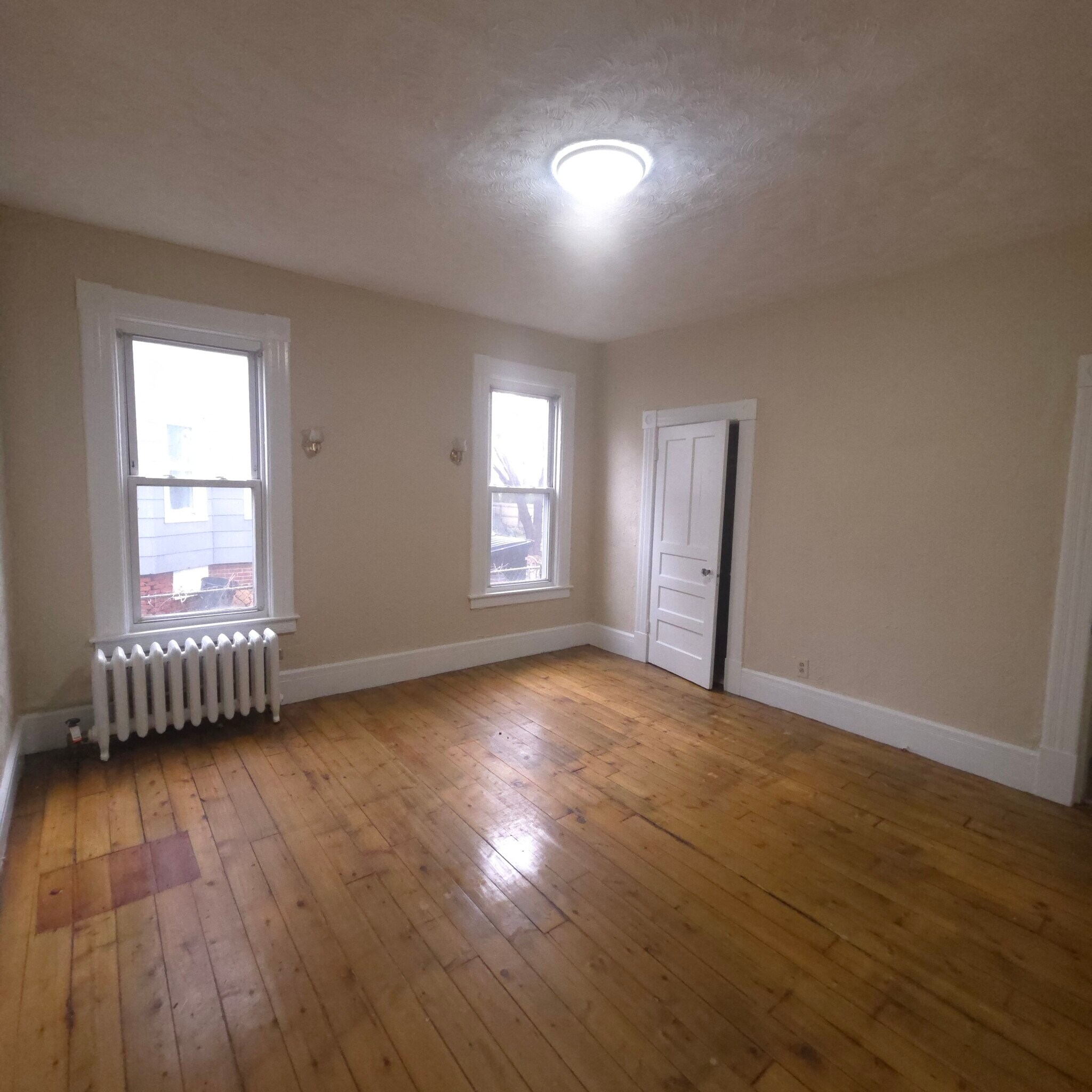 Building Photo - 121 Northampton Ave