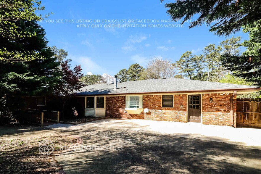 Building Photo - 4187 Castle Pines Ct