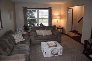 Building Photo - 322 N Moreland Blvd