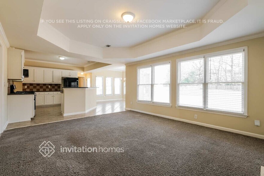 Building Photo - 1565 Woodpoint Way