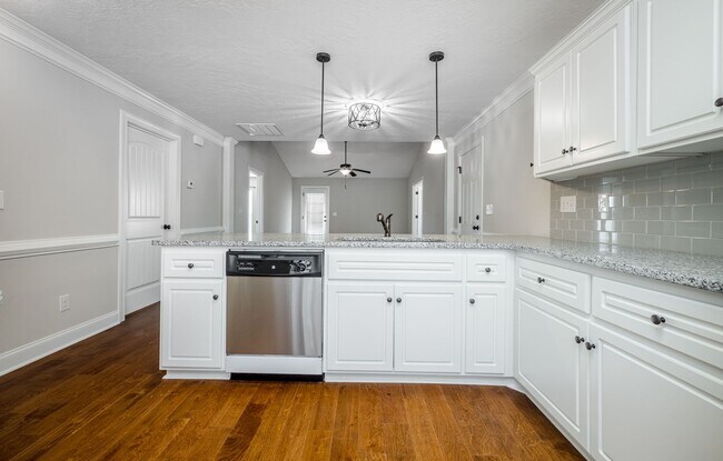 Building Photo - 1043 Wildfire Cir