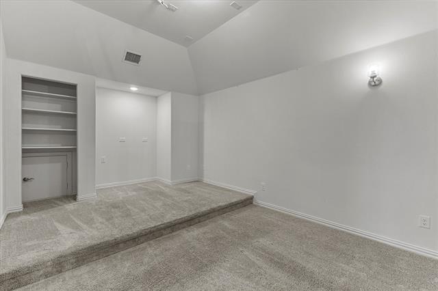 Building Photo - 1600 Lake Grove Dr