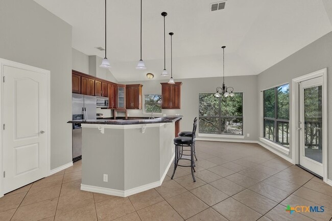 Building Photo - 923 Krona Ct