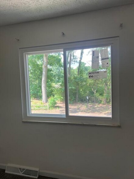 Building Photo - 283 Canova Dr