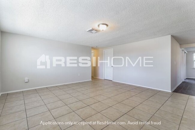 Building Photo - 6027 11th Ave