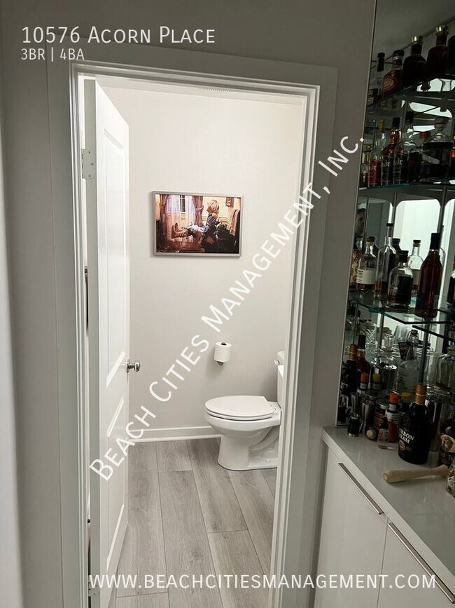 Building Photo - 10576 Acorn Pl