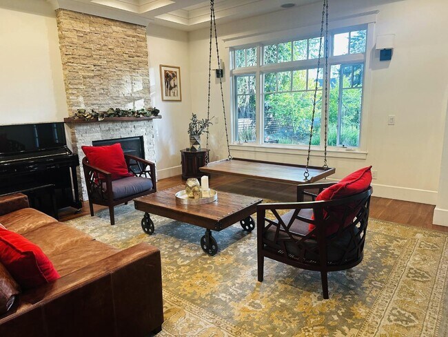 Building Photo - 3179 Bryant St