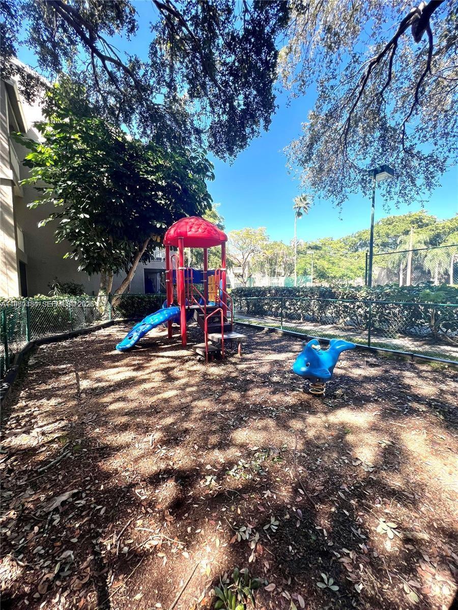 Building Photo - 1865 Palm Cove Blvd