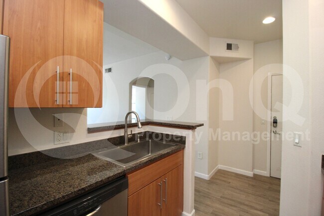 Building Photo - 6900 E Princess Dr