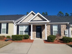 Building Photo - 460 Strutter Trail