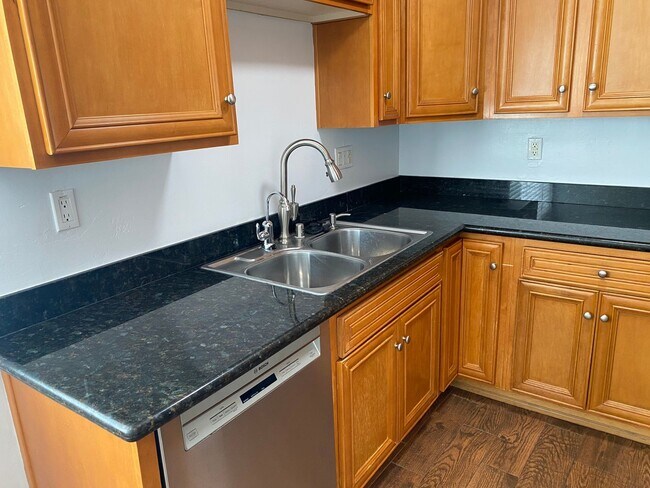 Building Photo - 5075 Narragansett Ave