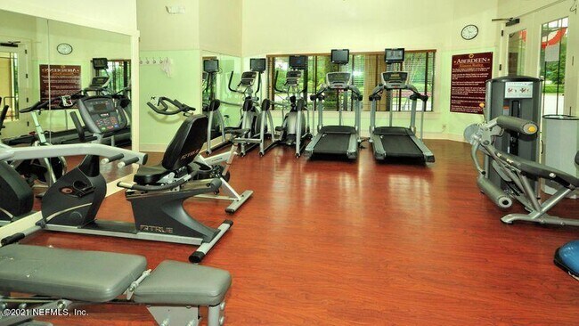 Building Photo - 211 Scotch Pebble Dr