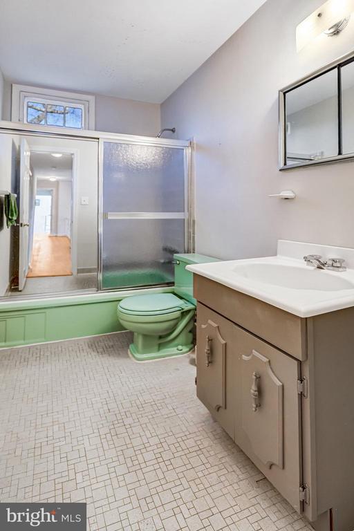 Building Photo - 9232 Forest Haven Dr