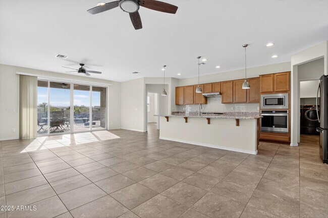 Building Photo - 17763 W Granite View Dr