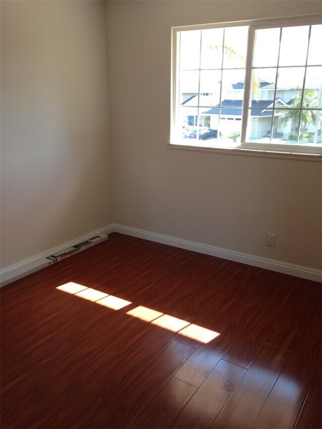 Building Photo - 20951 Surge Ln