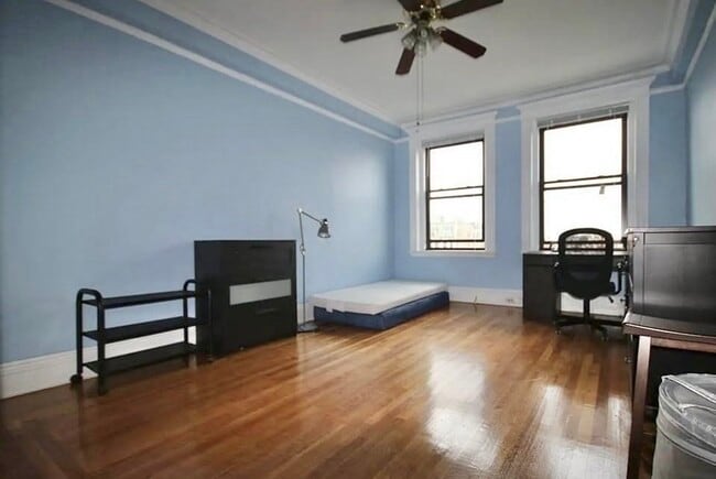 Building Photo - 464 Commonwealth Ave