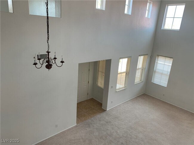 Building Photo - 7615 Ironwood Knoll Ave
