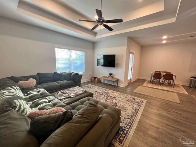 Building Photo - 5788 Conley Ct
