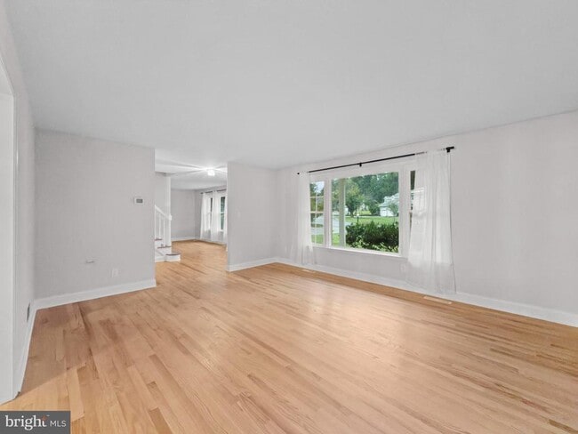 Building Photo - 10034 Chatelaine Cir