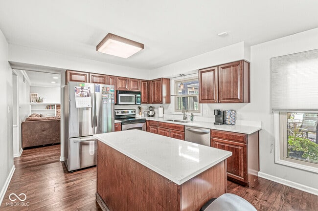 Building Photo - 6542 Kingman Dr