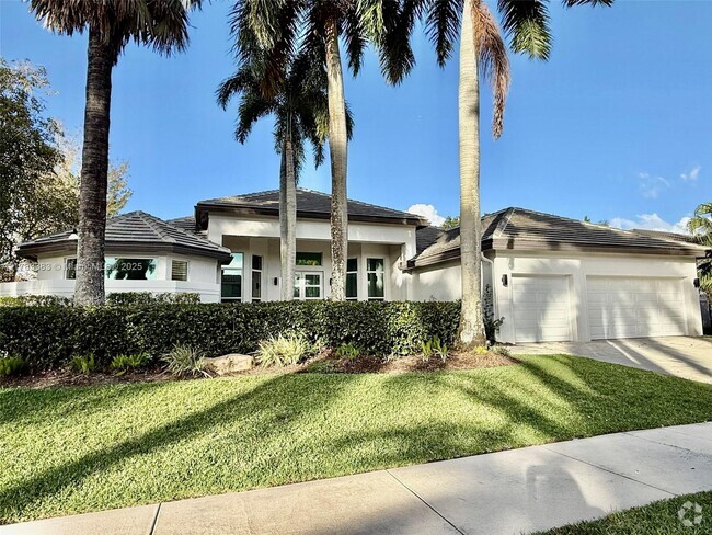 Building Photo - 2523 Montclaire Cir