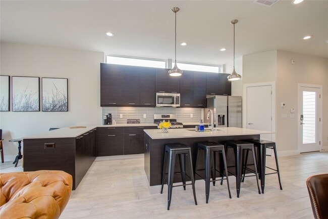 Building Photo - 4914 Noble St