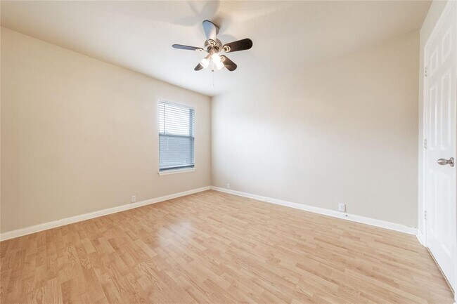 Building Photo - 1602 Gouda Ct