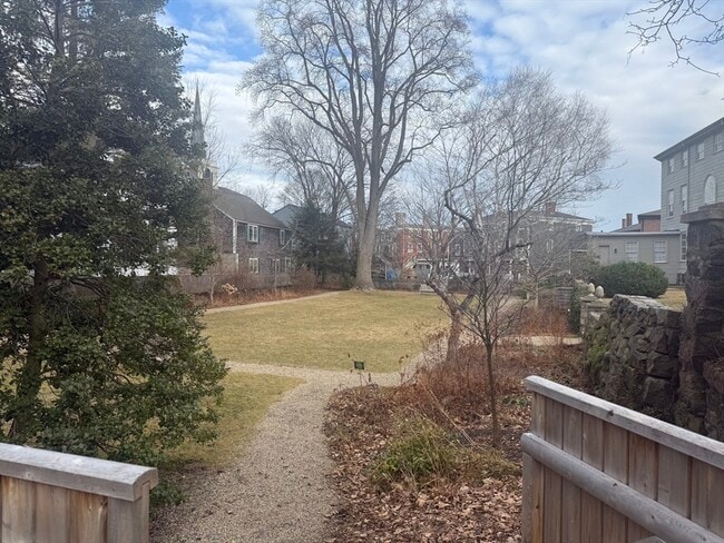 Building Photo - 26 Summer St