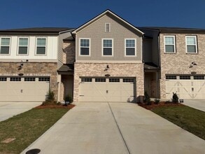 Building Photo - 214 Kinship Dr