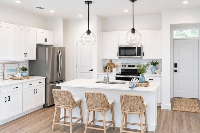 Building Photo - 100 Thibault Trce