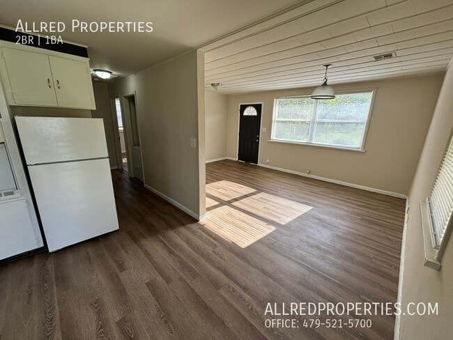 Building Photo - 508 1/2 Sugar Hill Rd, Lincoln, AR -