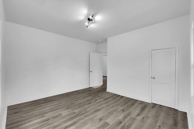 Building Photo - 158 Seay St