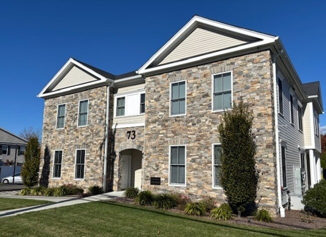 Building Photo - 73 W Main St