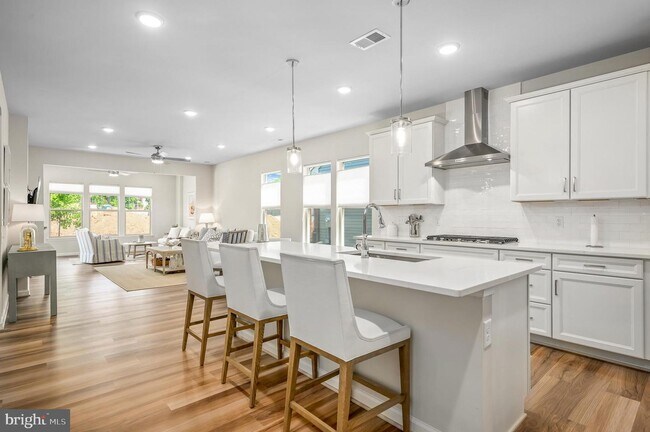 Building Photo - 46414 ROSE RIVER Ter