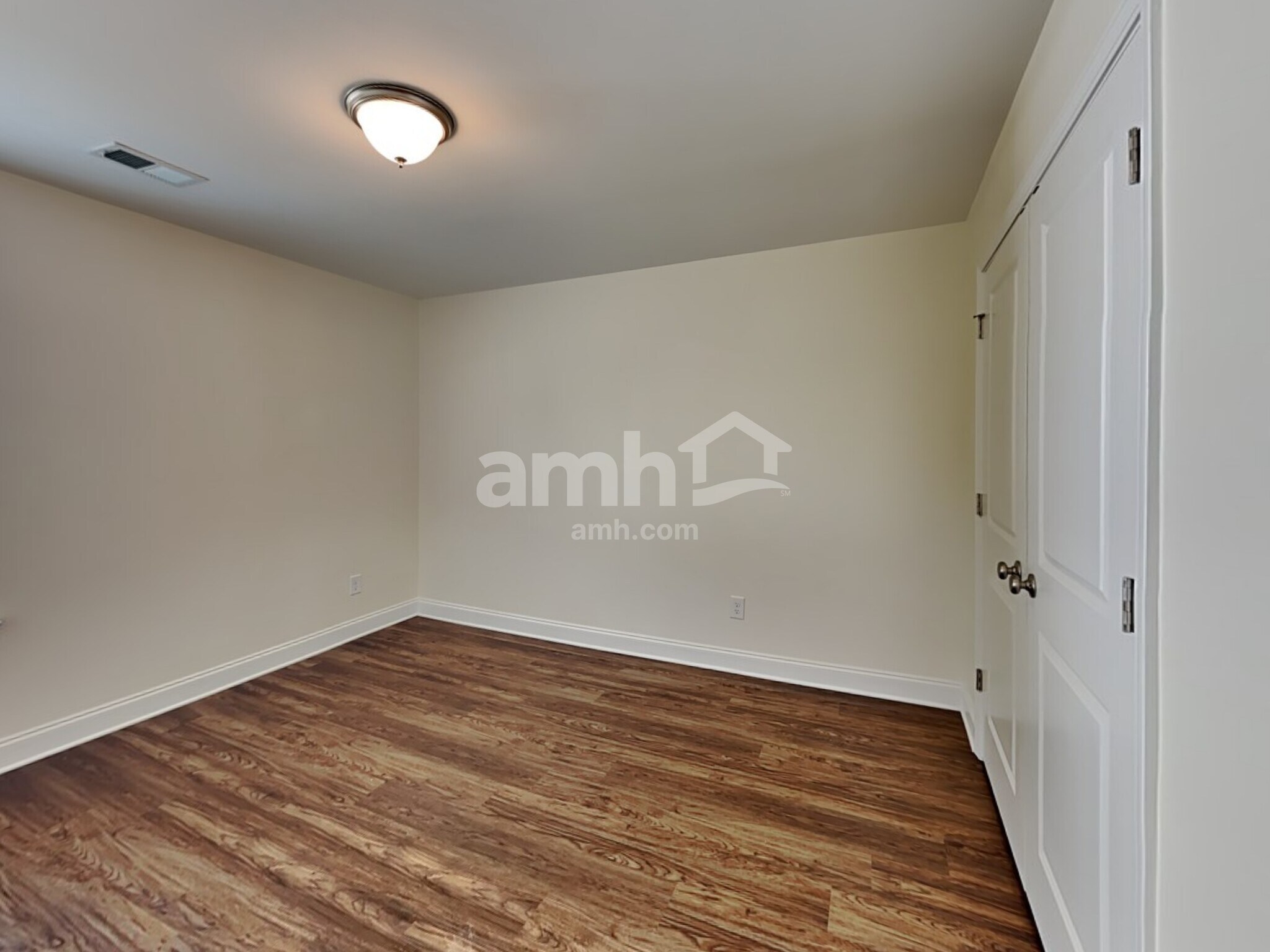 Building Photo - 353 Macroom Ct