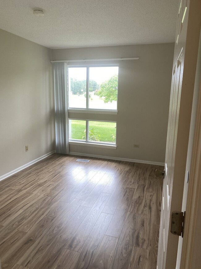 Building Photo - 1146 Courtland Dr