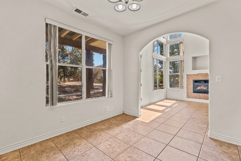 Building Photo - 1378 E Hatcher Dr