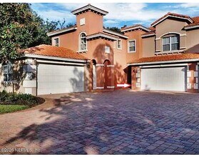 Building Photo - 132 Hidden Palms Ln