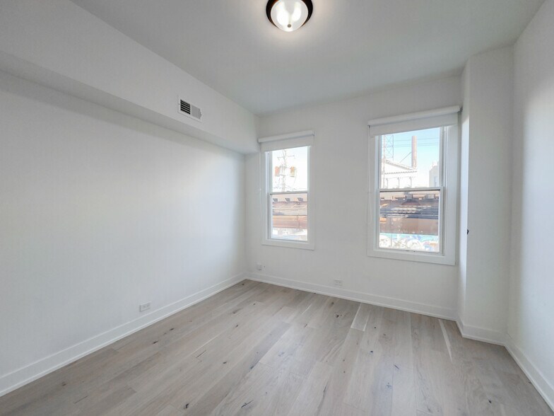 Building Photo - 2125 N Bingham St