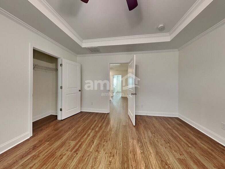 Building Photo - 304 Bering Ln