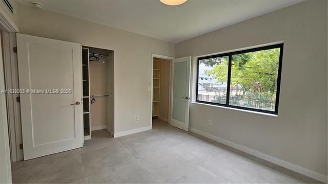 Building Photo - 424 NE 63rd St