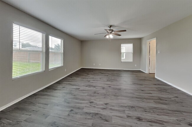 Building Photo - 5010 Diamondcliff Ct