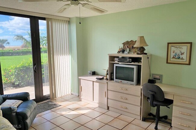 Building Photo - 180 Seaview Ct