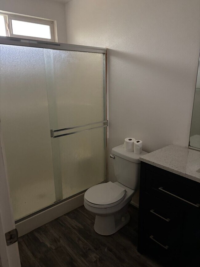 Building Photo - 3 B/R /2BA HOME IN GRIDLEY AVAILABLE NOW!