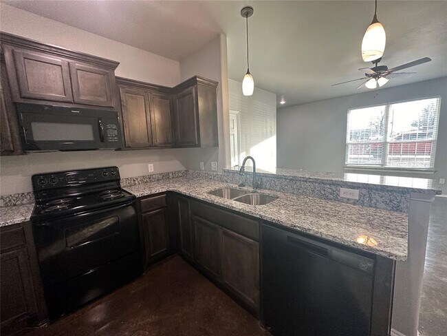 Building Photo - 7525 NONE REDBUD St