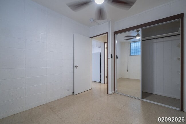 Building Photo - EXCELLENT Location near Waikiki, Alamoana, UH (Moiliili)