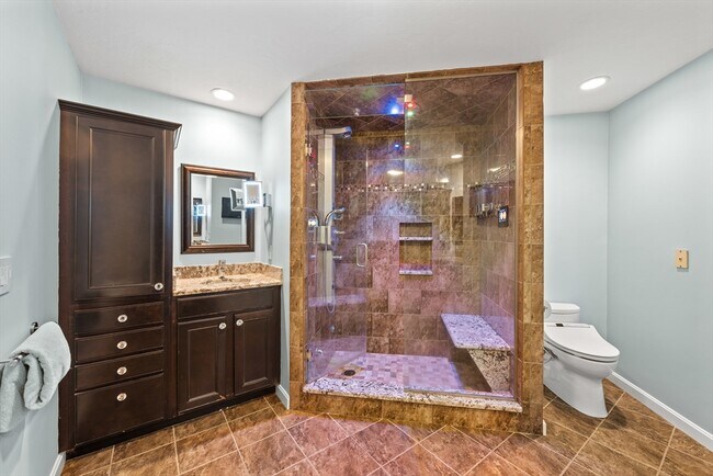 Building Photo - 48 Pointe Rok Dr