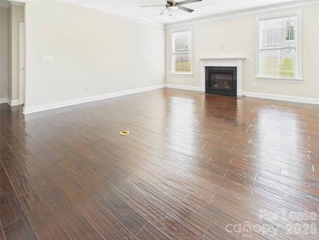 Building Photo - 1455 Briarfield Dr NW