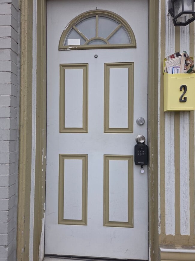 Building Photo - 3134 Arsenal St