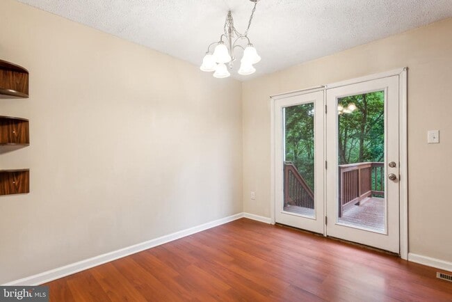 Building Photo - 5492 Prince William Ct